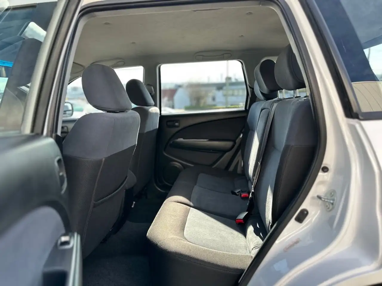 Mitsubishi Outlander снимка Mitsubishi Outlander