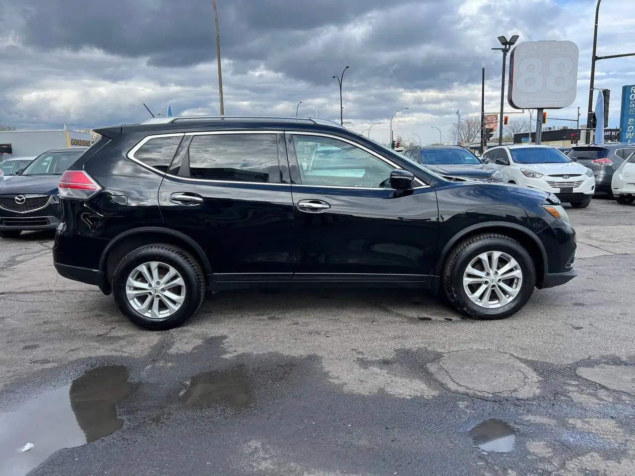 Nissan Rogue снимка Nissan Rogue