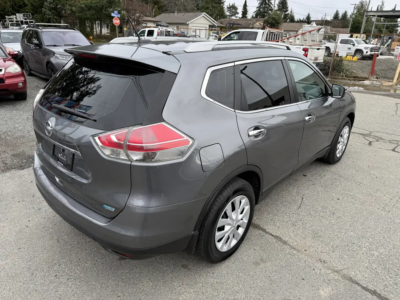 Nissan Rogue fotografie Nissan Rogue