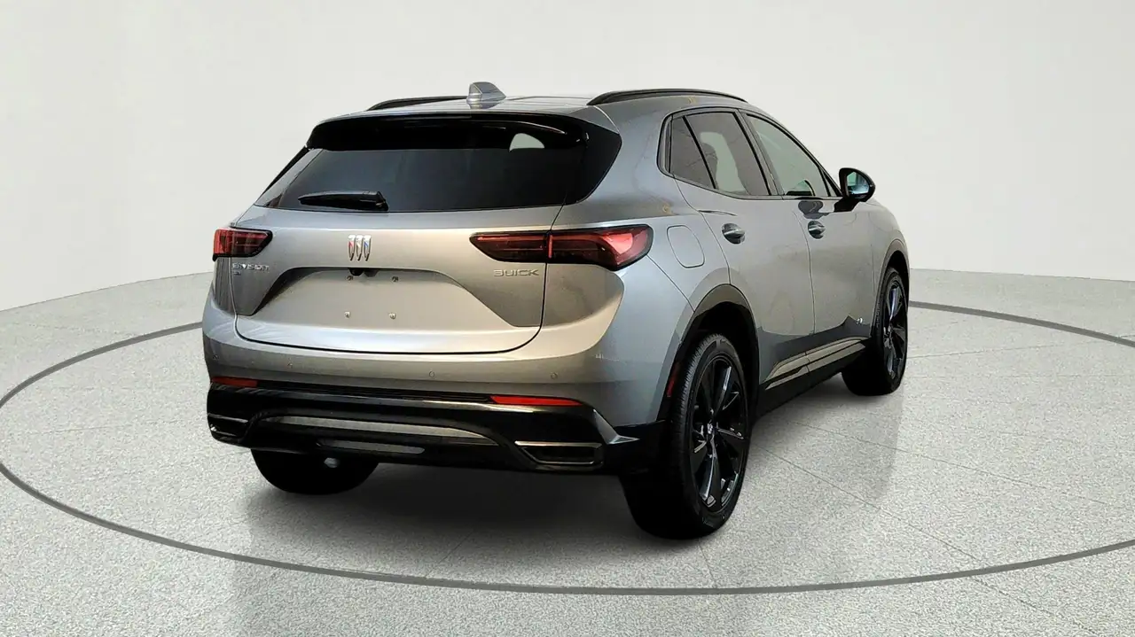 Buick Envision photo Buick Envision