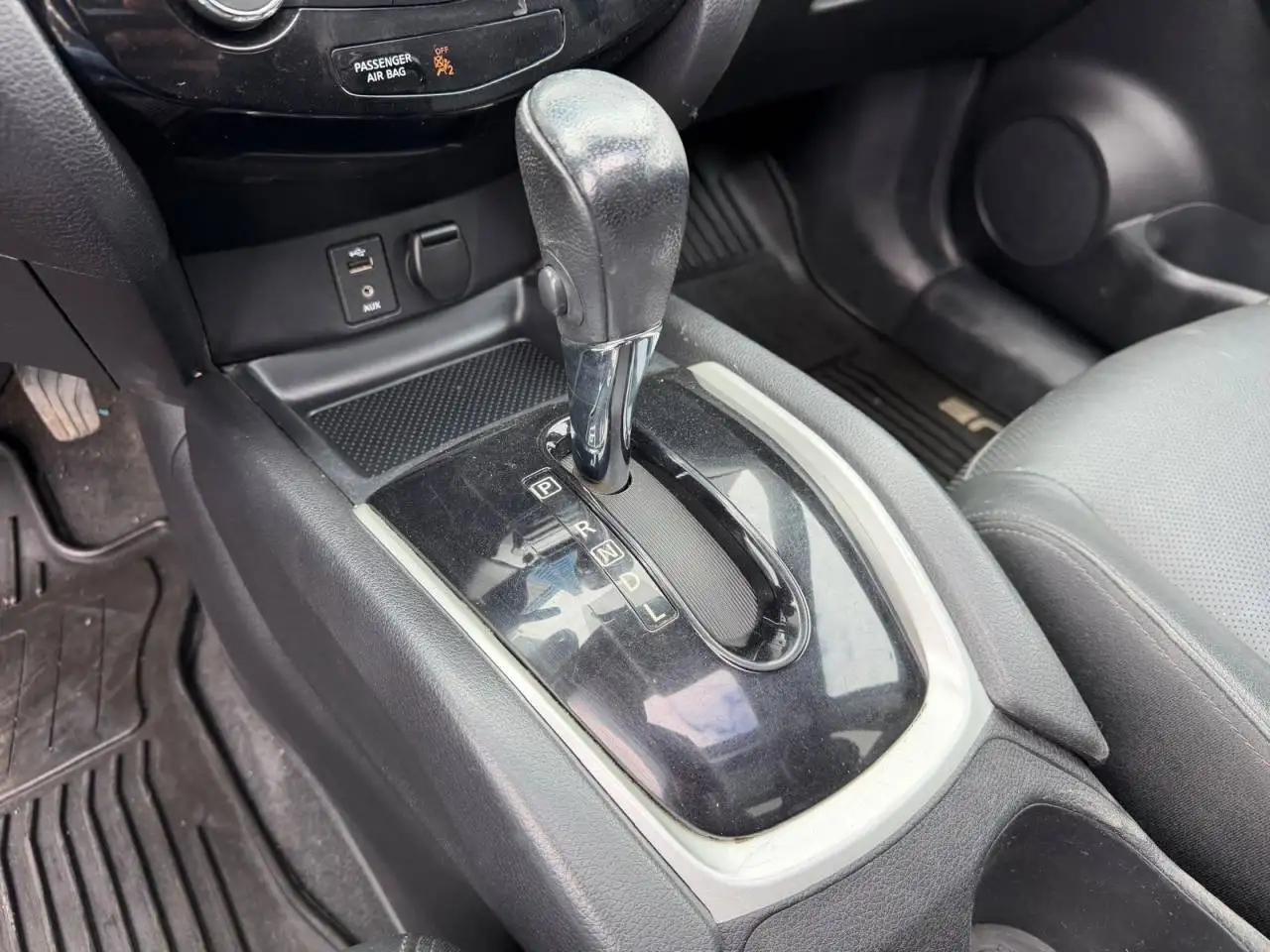 Nissan Rogue photo Nissan Rogue