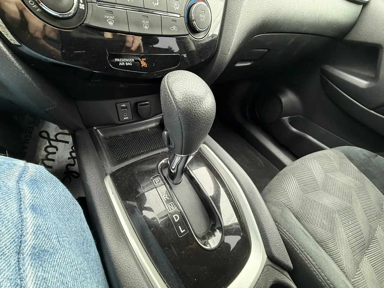 Nissan Rogue fotografie Nissan Rogue