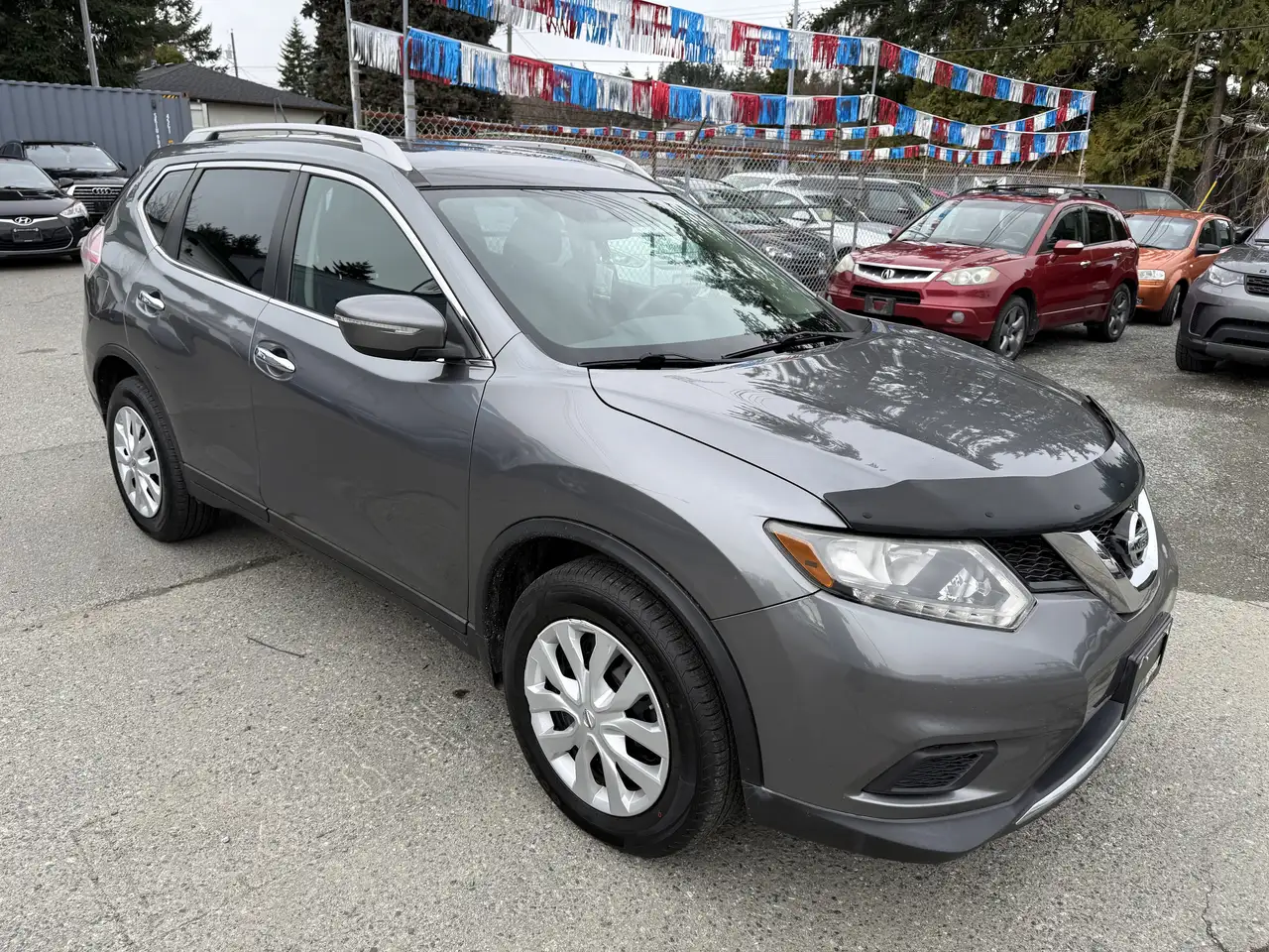 Nissan Rogue fotografie Nissan Rogue