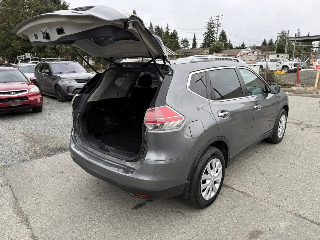 Nissan Rogue fotografie Nissan Rogue