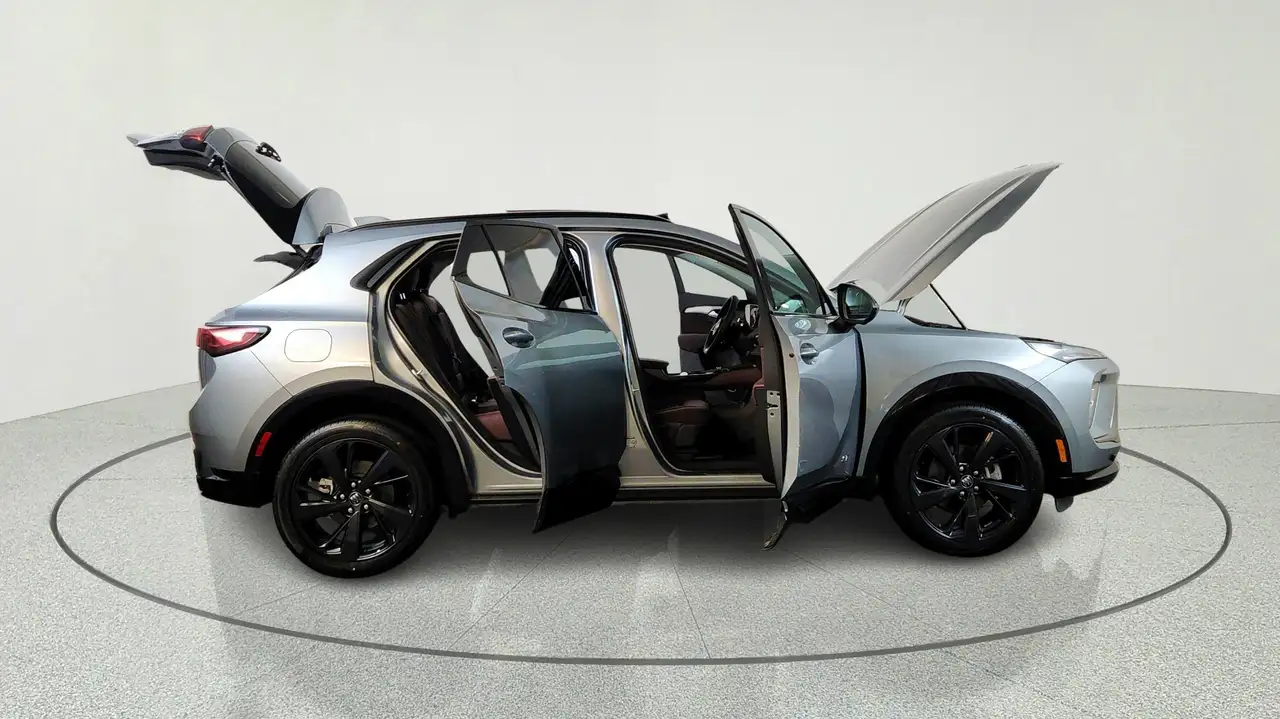 Buick Envision photo Buick Envision