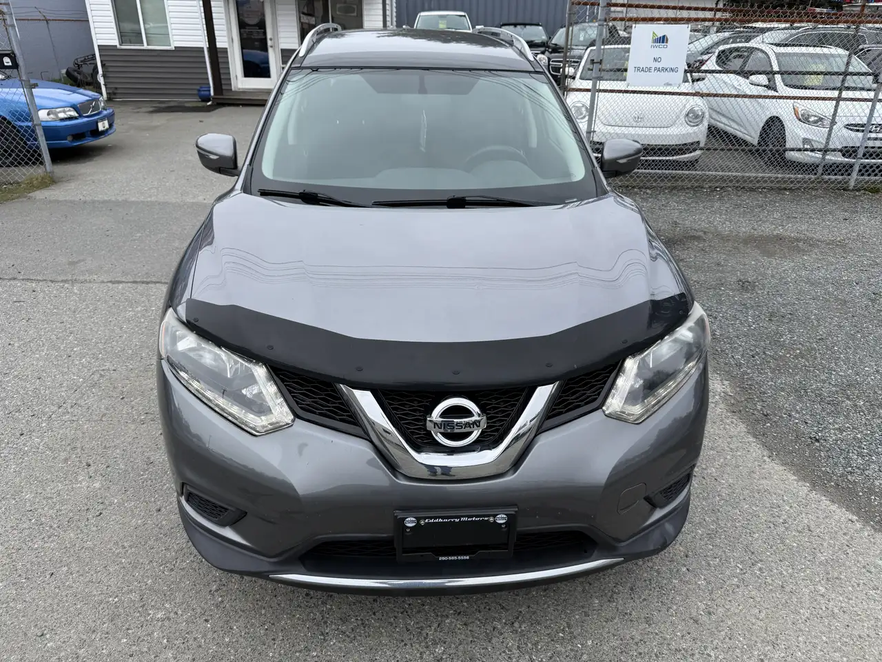 Nissan Rogue fotografie Nissan Rogue