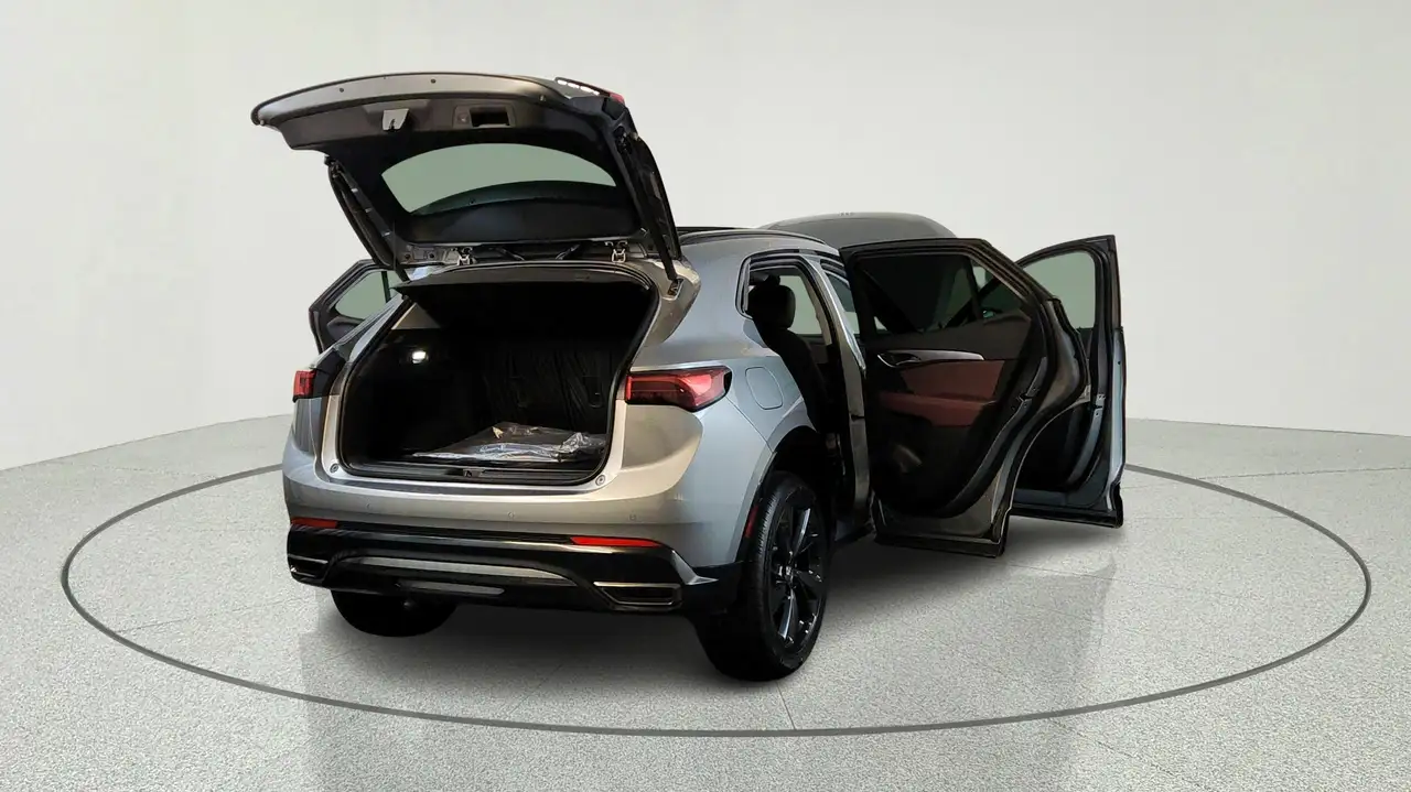 Buick Envision photo Buick Envision