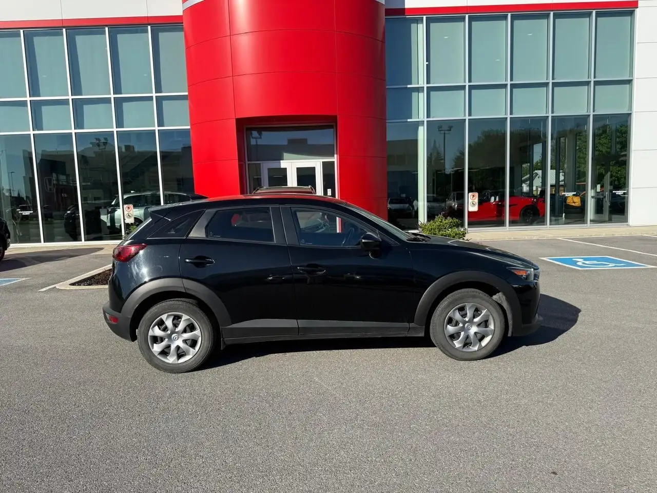 Mazda CX-3 photo Mazda CX-3