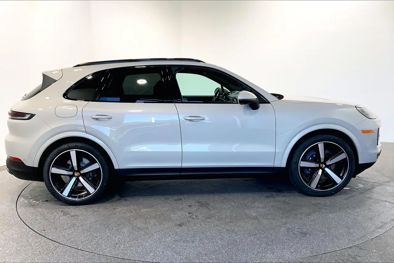 Porsche Cayenne снимка Porsche Cayenne