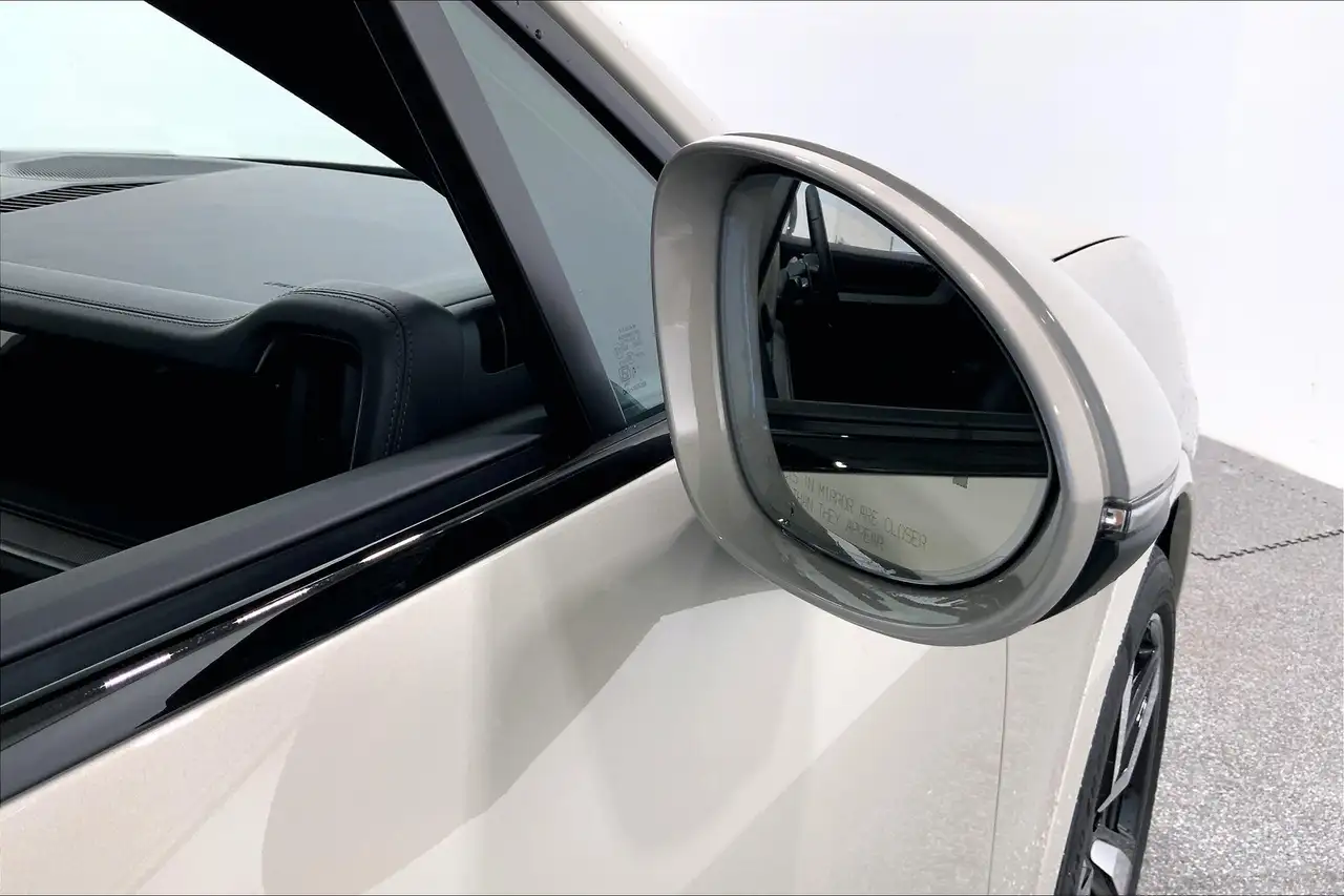 Porsche Cayenne снимка Porsche Cayenne
