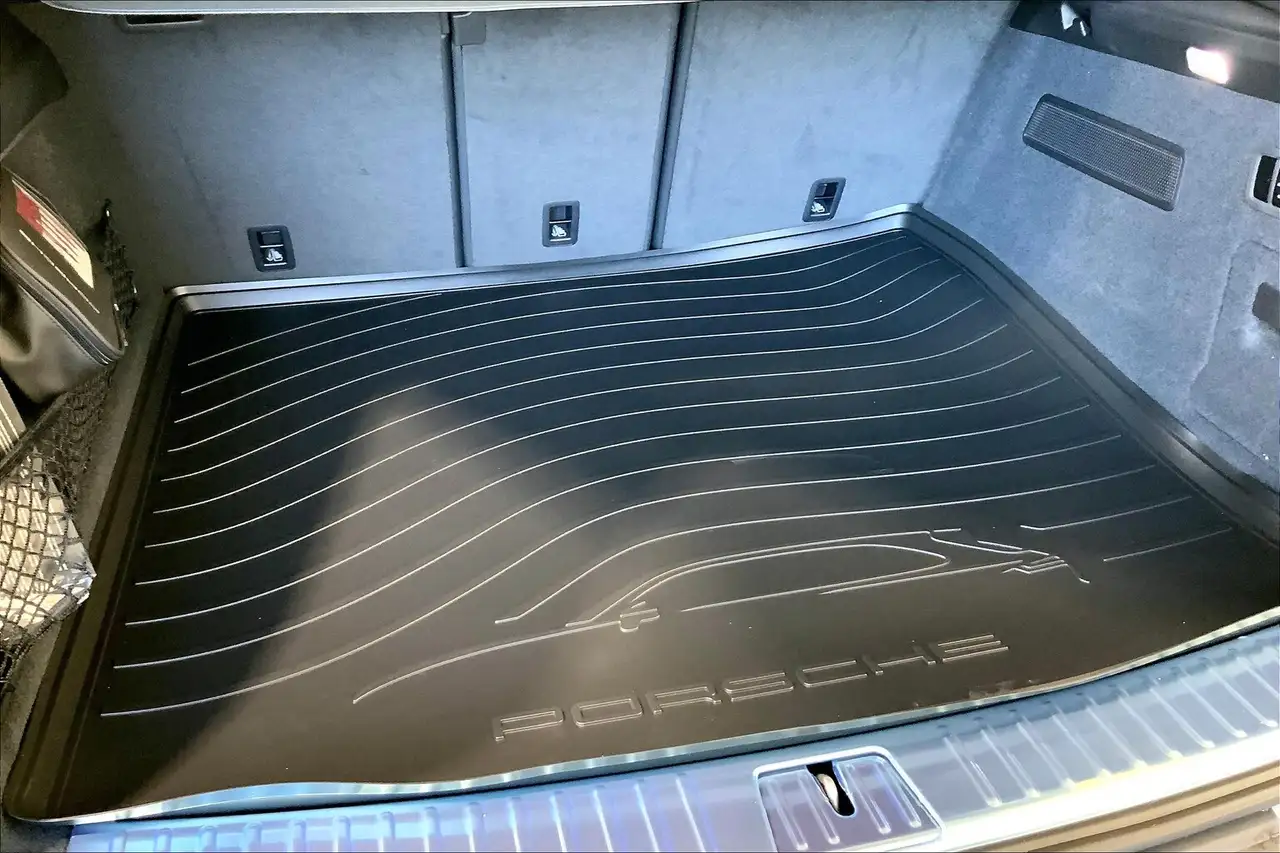 Porsche Cayenne снимка Porsche Cayenne