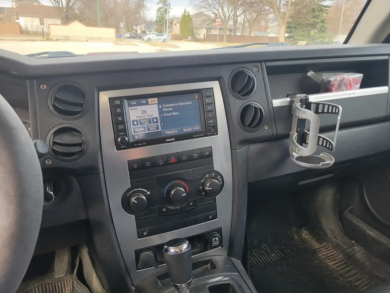 Jeep Commander снимка Jeep Commander