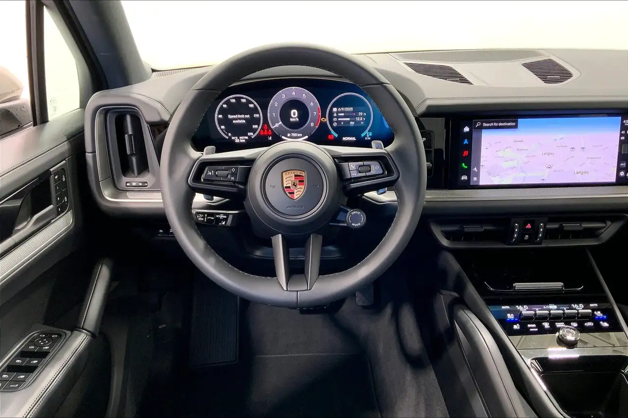 Porsche Cayenne снимка Porsche Cayenne