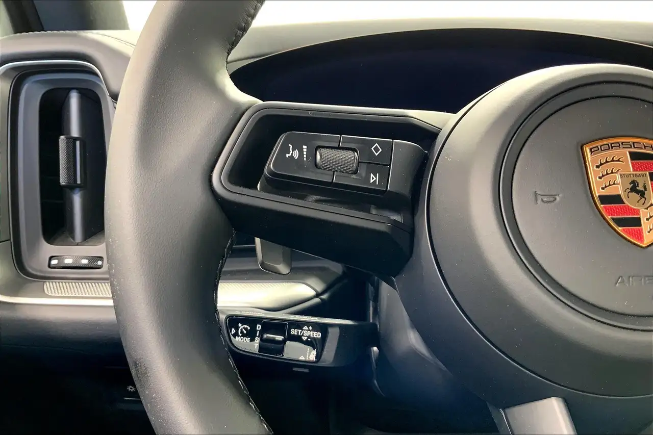 Porsche Cayenne снимка Porsche Cayenne