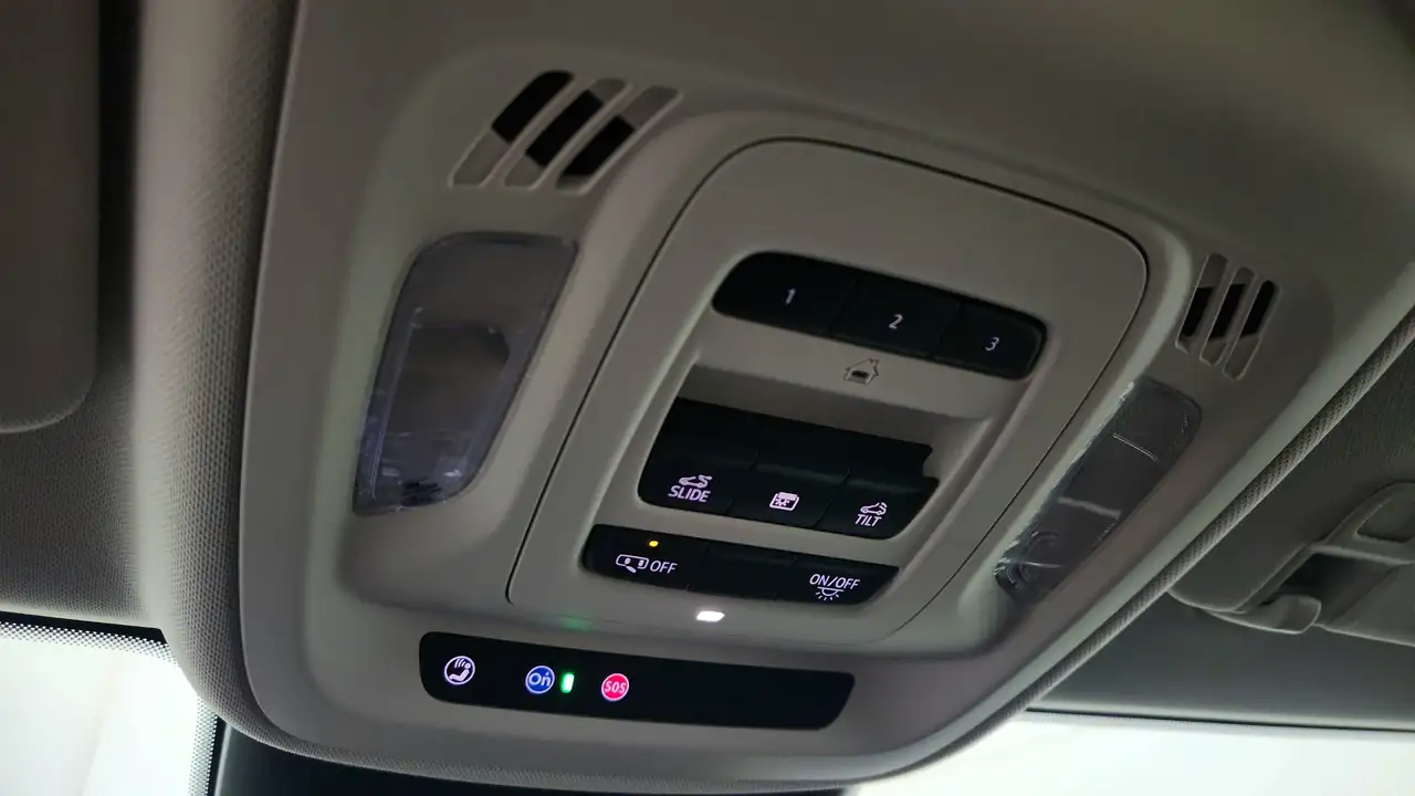Buick Envision photo Buick Envision