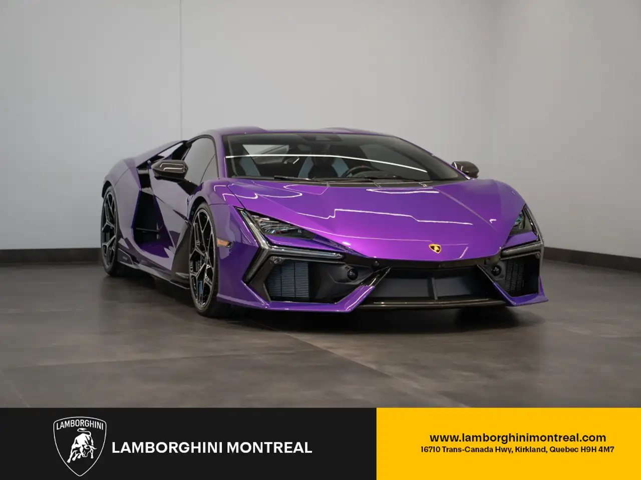 Lamborghini Revuelto снимка Lamborghini Revuelto