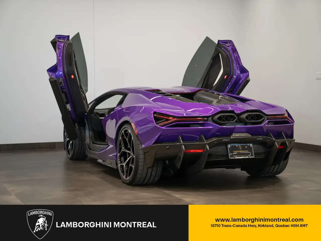 Lamborghini Revuelto снимка Lamborghini Revuelto