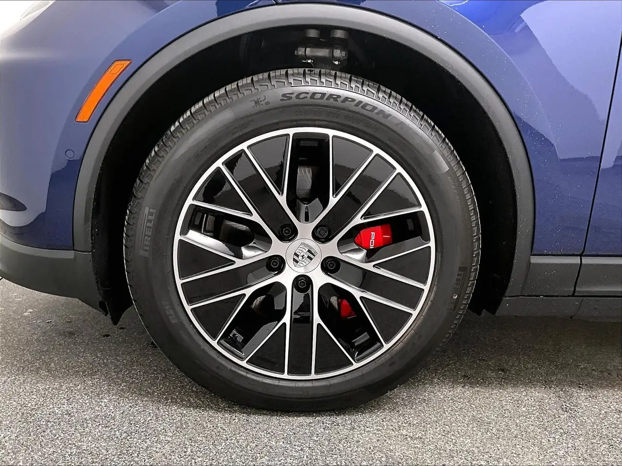 Porsche Macan photo Porsche Macan