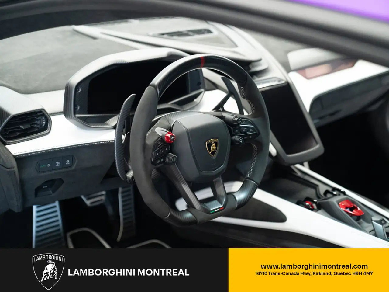 Lamborghini Revuelto снимка Lamborghini Revuelto