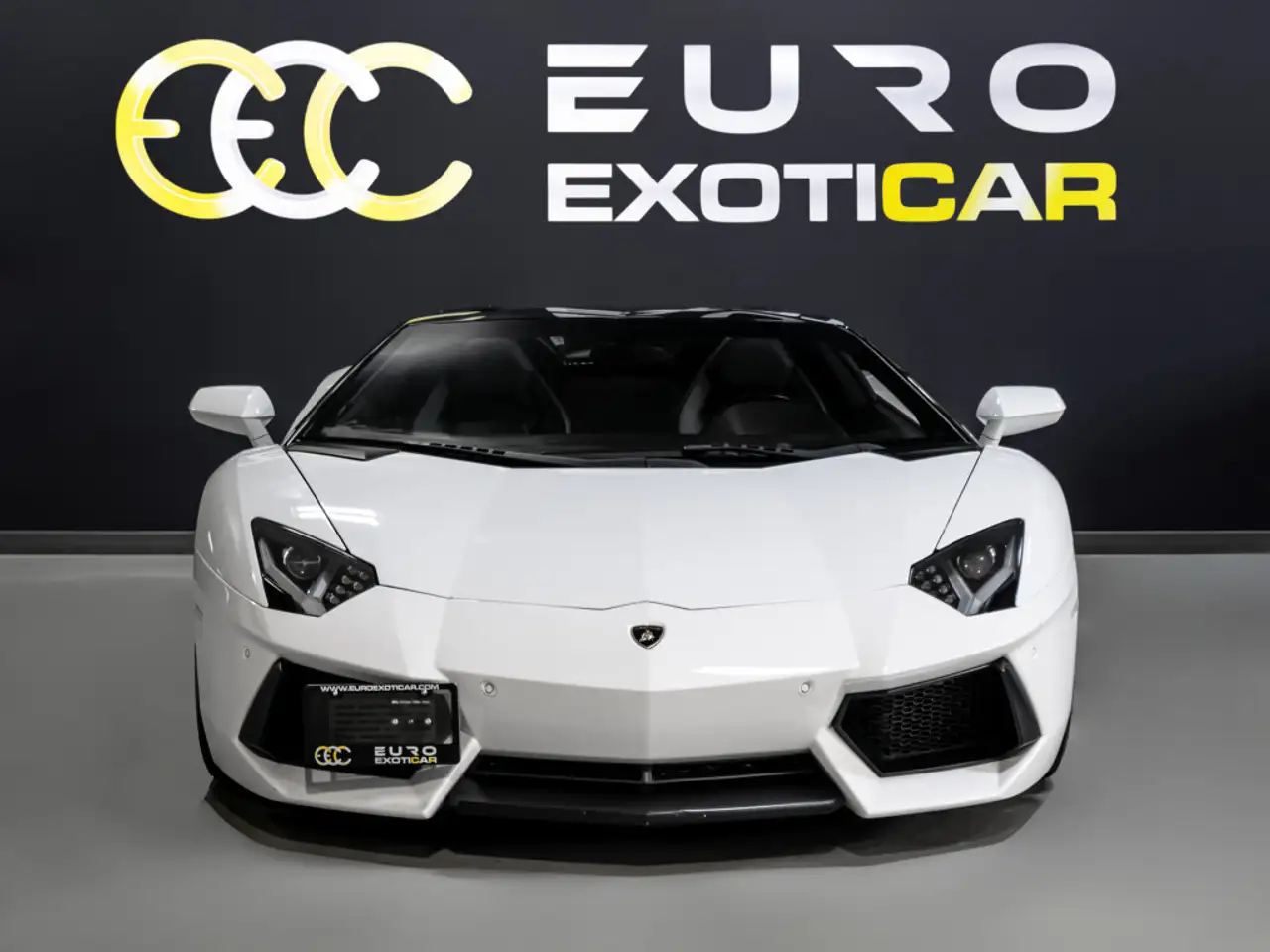 Lamborghini Aventador снимка Lamborghini Aventador