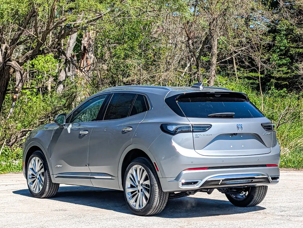 Buick Envision photo Buick Envision