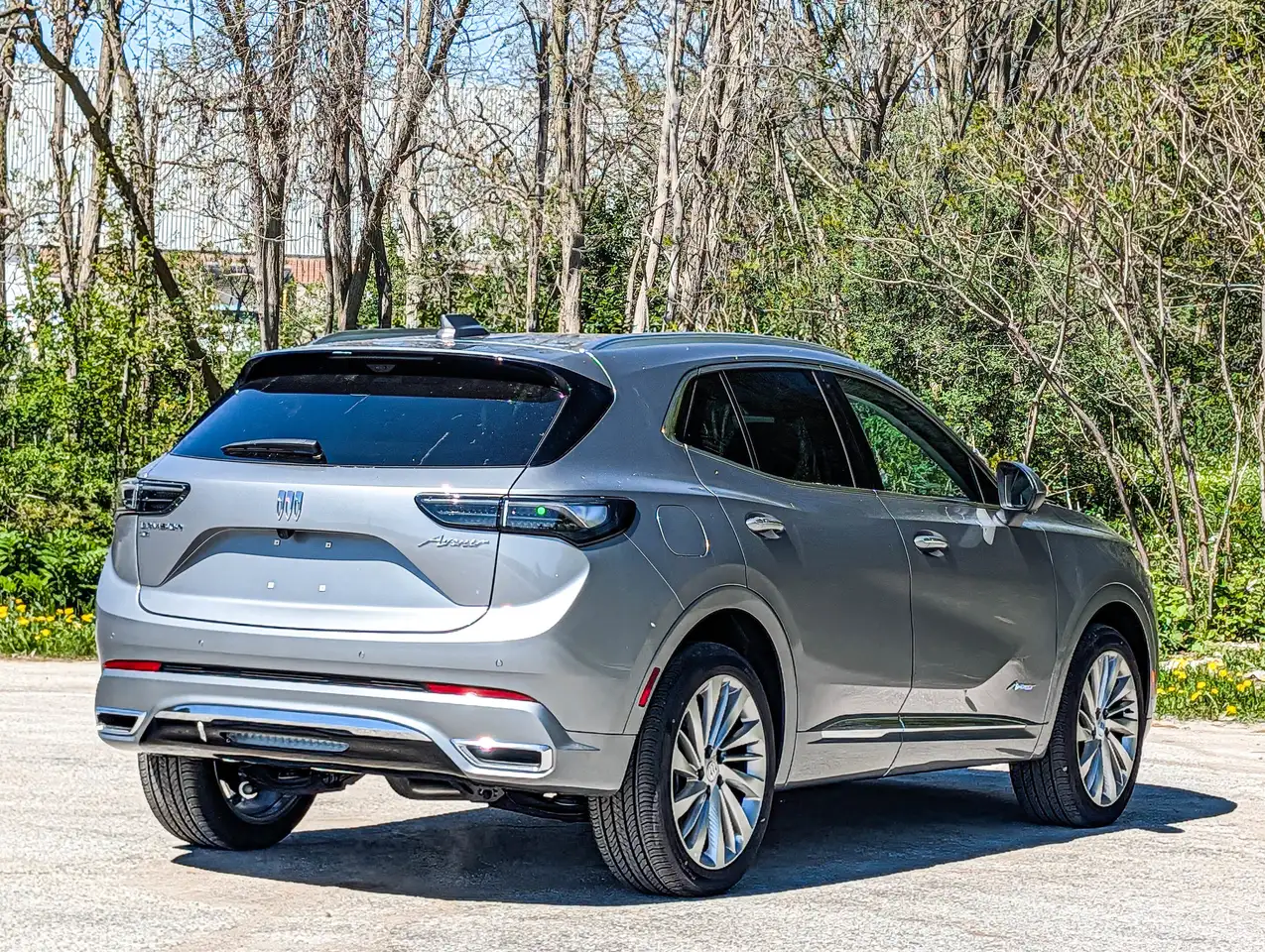 Buick Envision photo Buick Envision