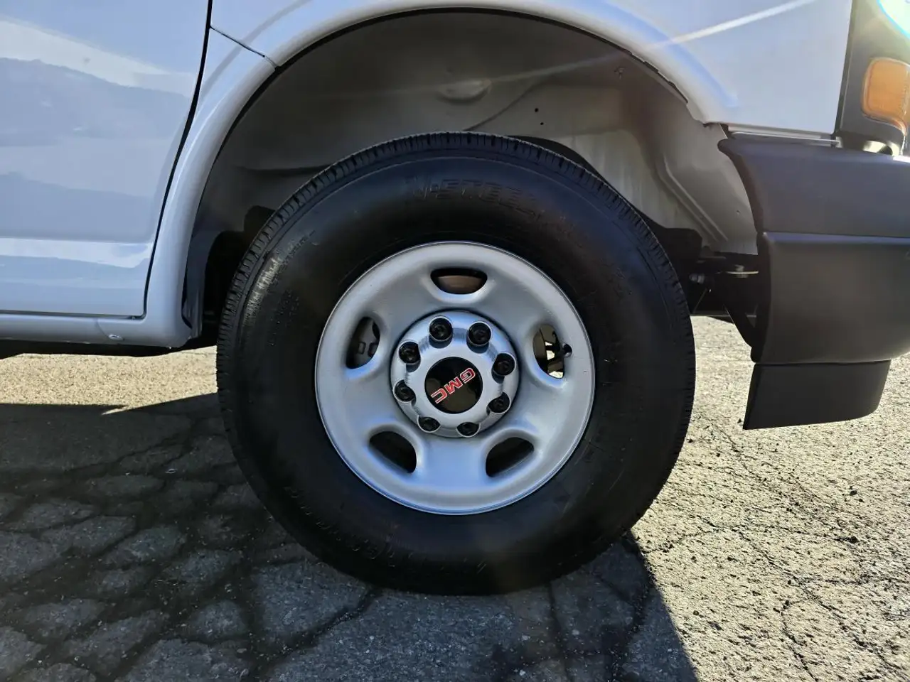 GMC Savana fotografie GMC Savana
