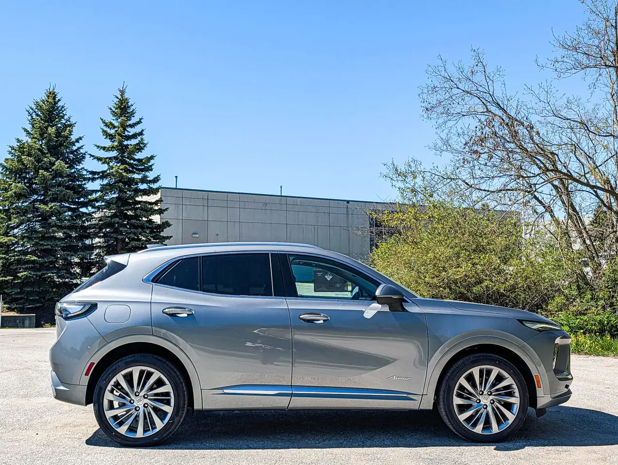 Buick Envision photo Buick Envision