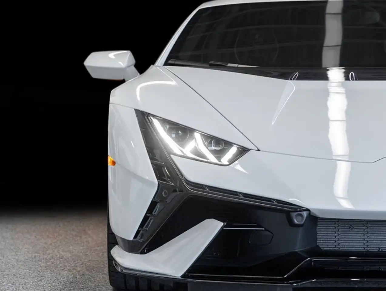 Lamborghini Huracán снимка Lamborghini Huracán