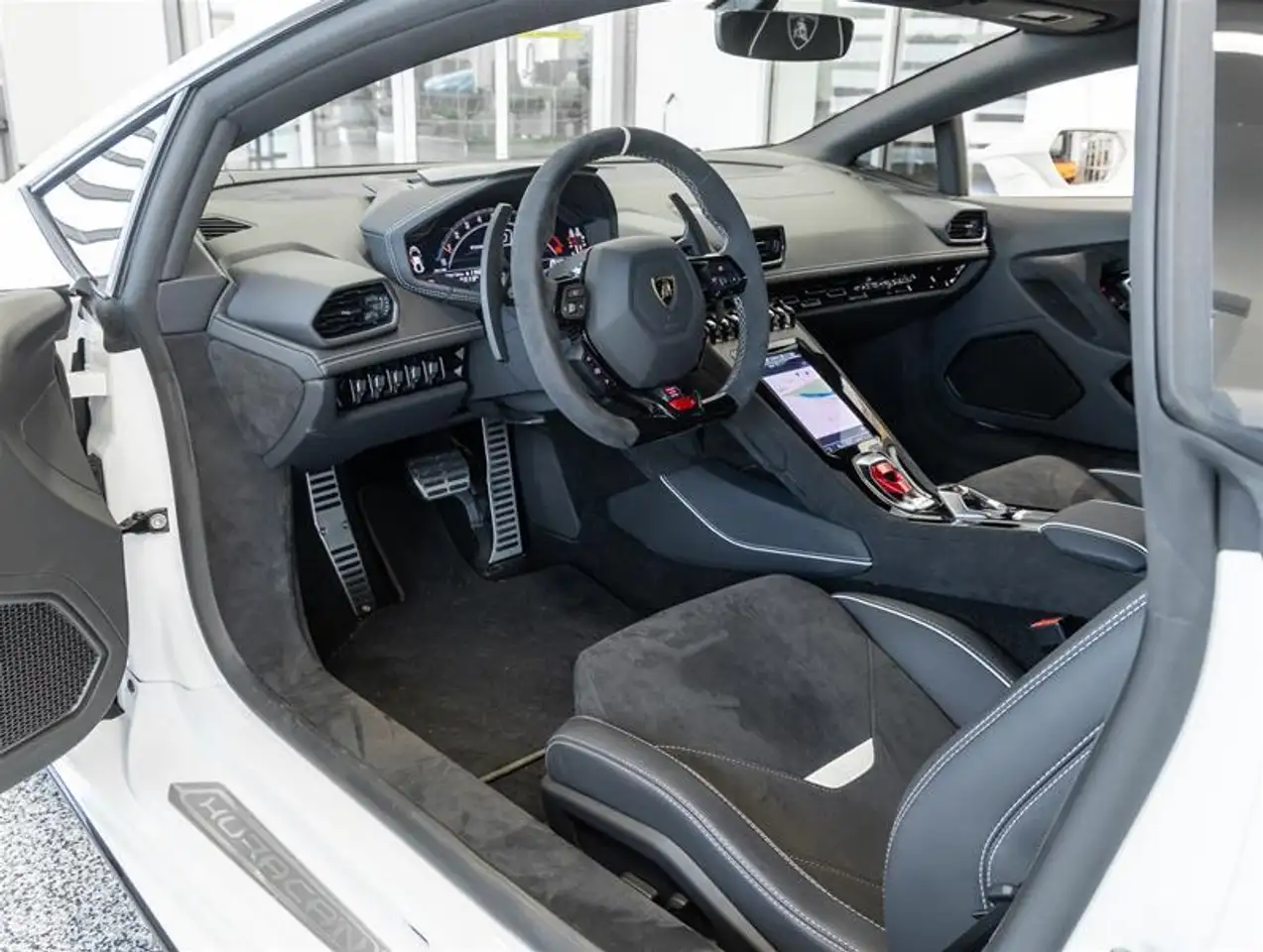 Lamborghini Huracán снимка Lamborghini Huracán