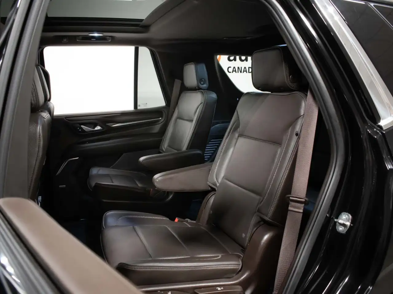 GMC Yukon снимка GMC Yukon