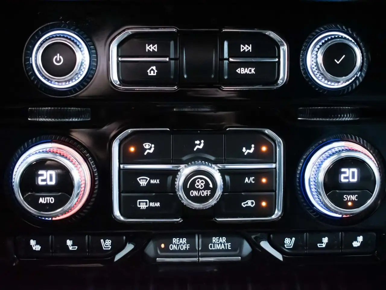 GMC Yukon снимка GMC Yukon