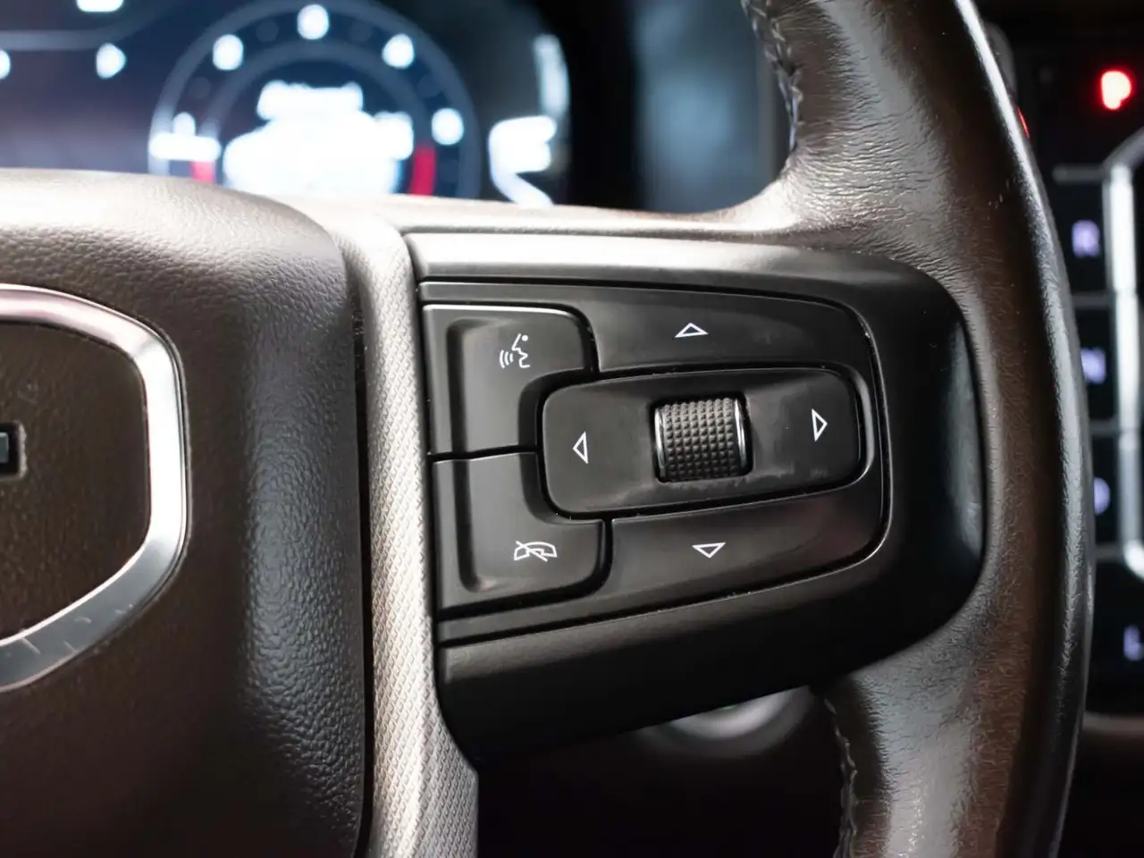 GMC Yukon снимка GMC Yukon
