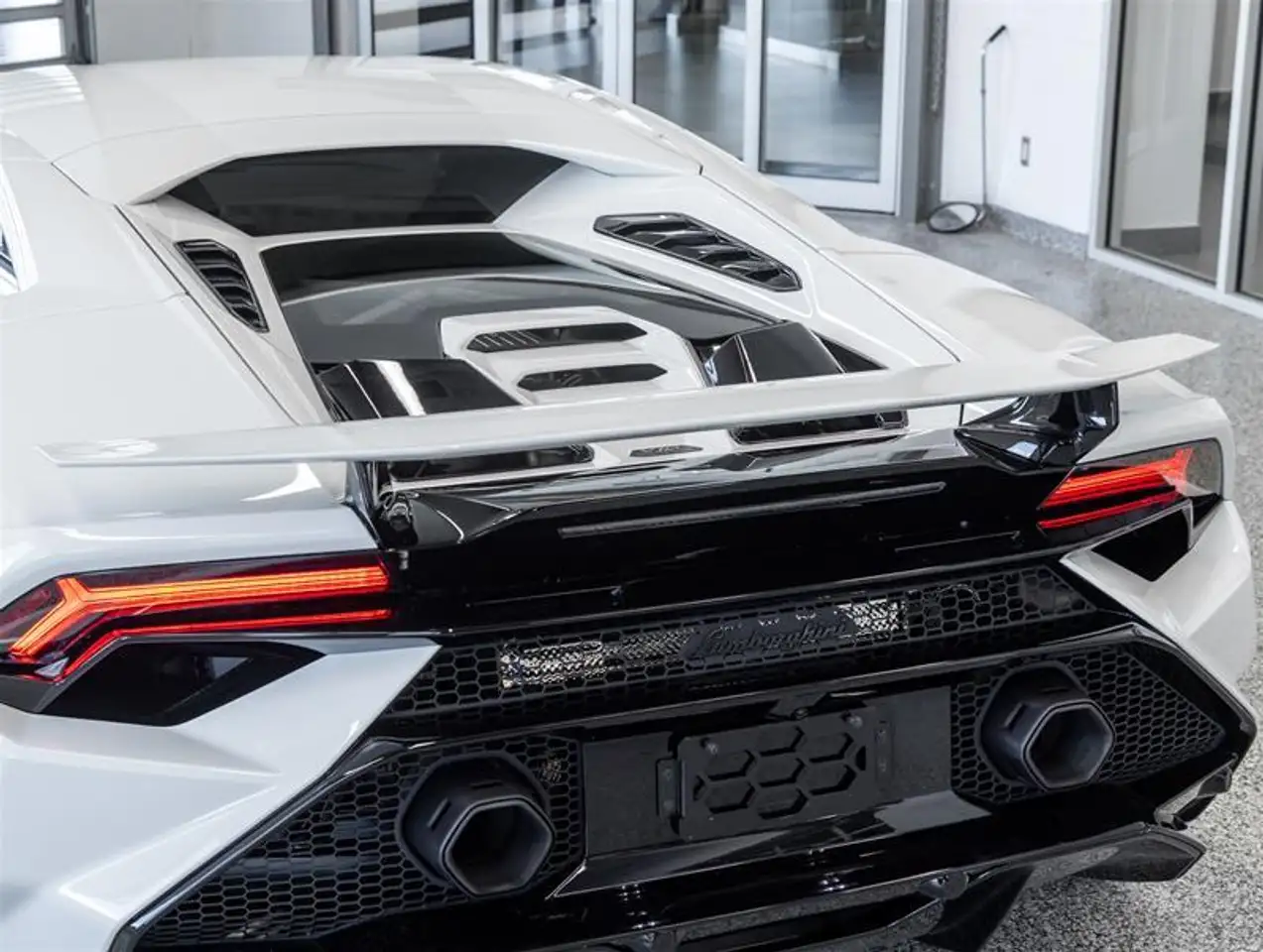 Lamborghini Huracán снимка Lamborghini Huracán