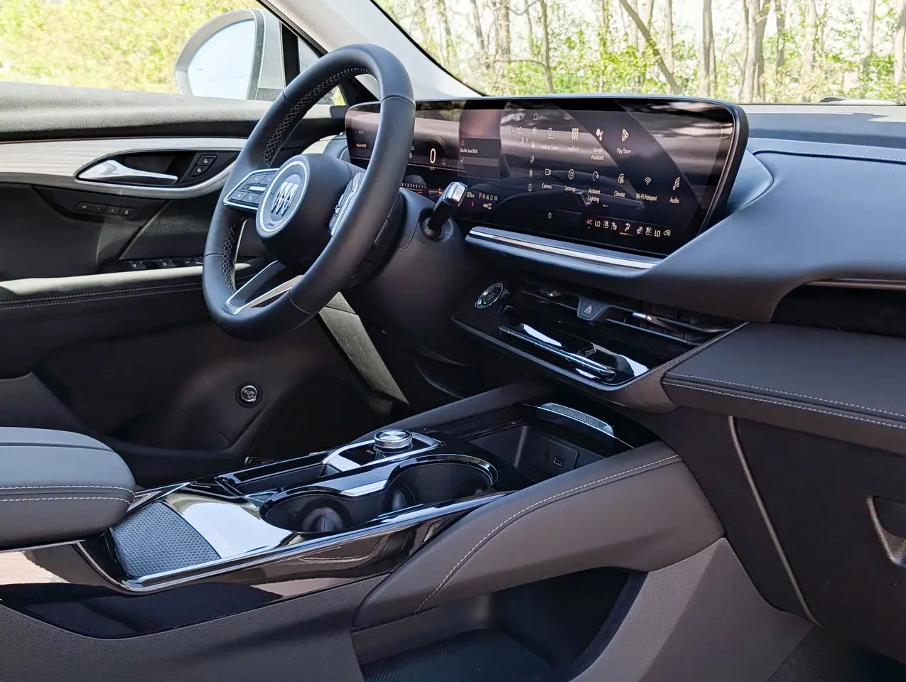 Buick Envision photo Buick Envision
