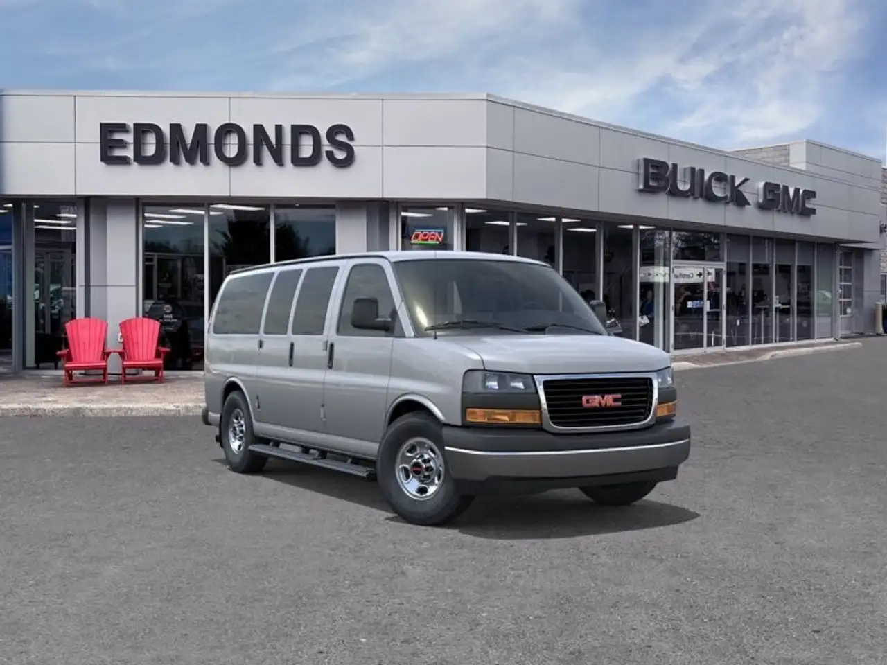 GMC Savana снимка GMC Savana