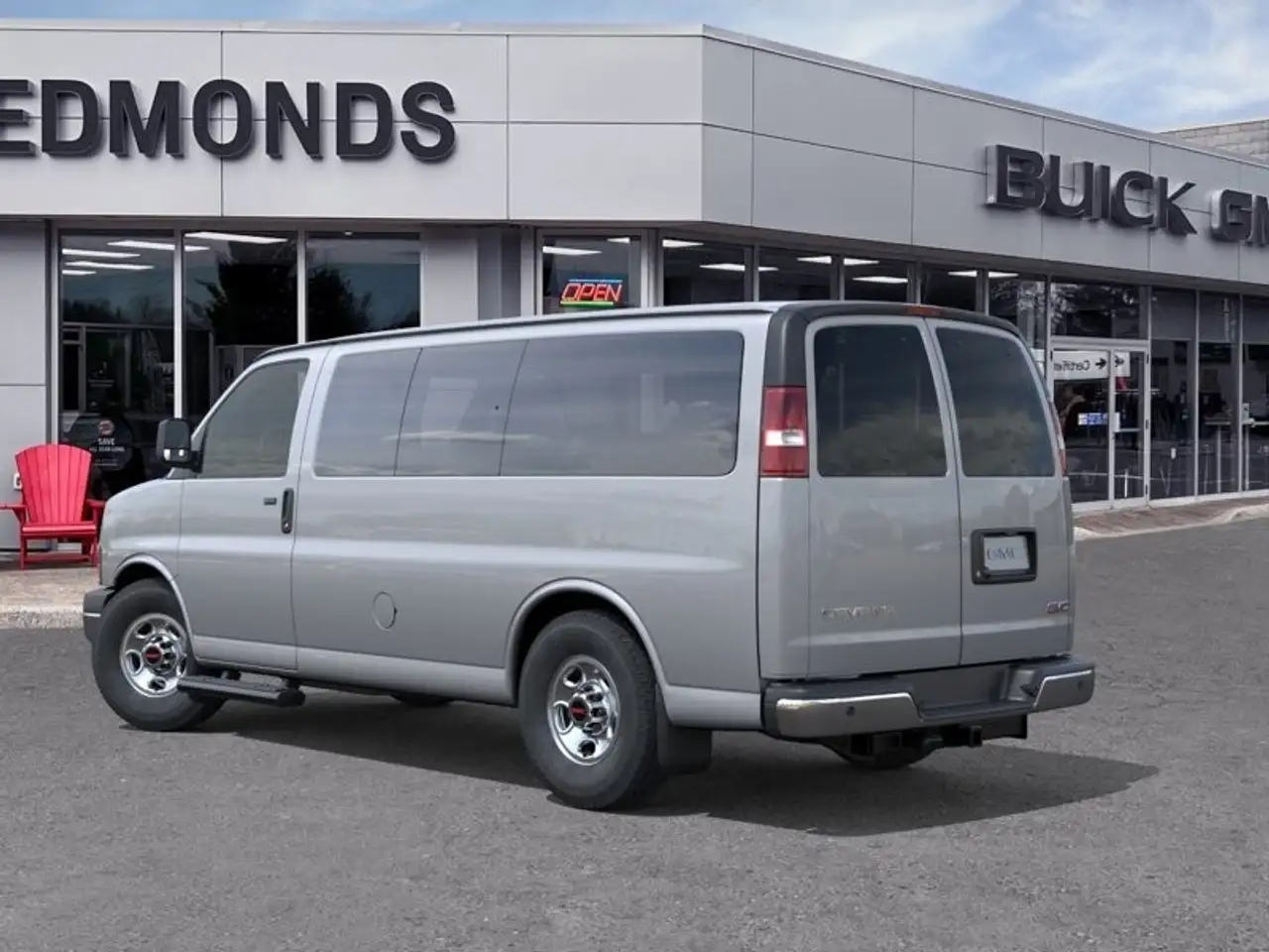 GMC Savana снимка GMC Savana