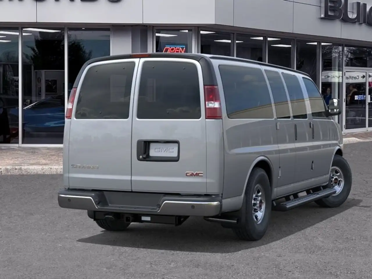 GMC Savana снимка GMC Savana