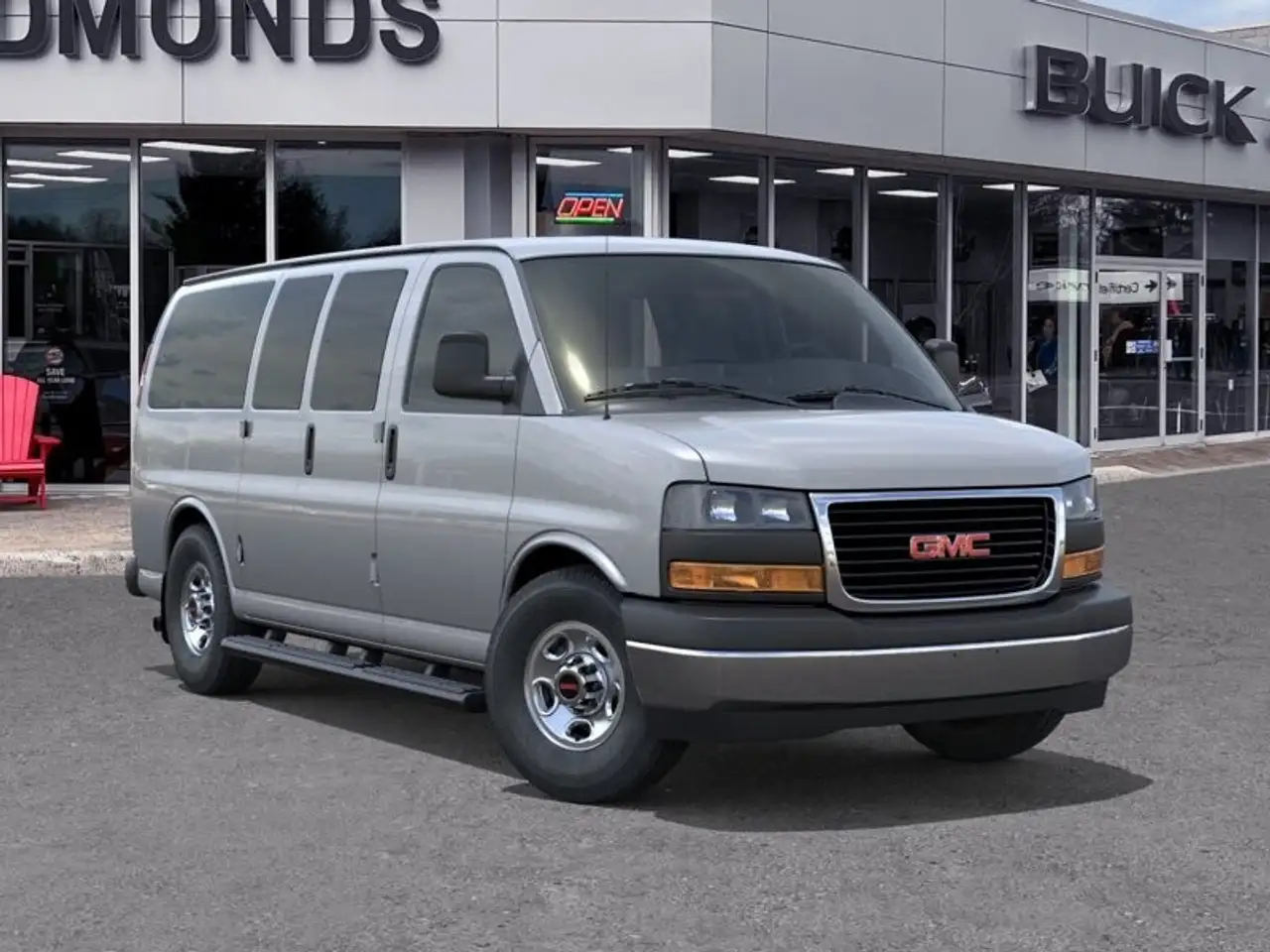 GMC Savana снимка GMC Savana