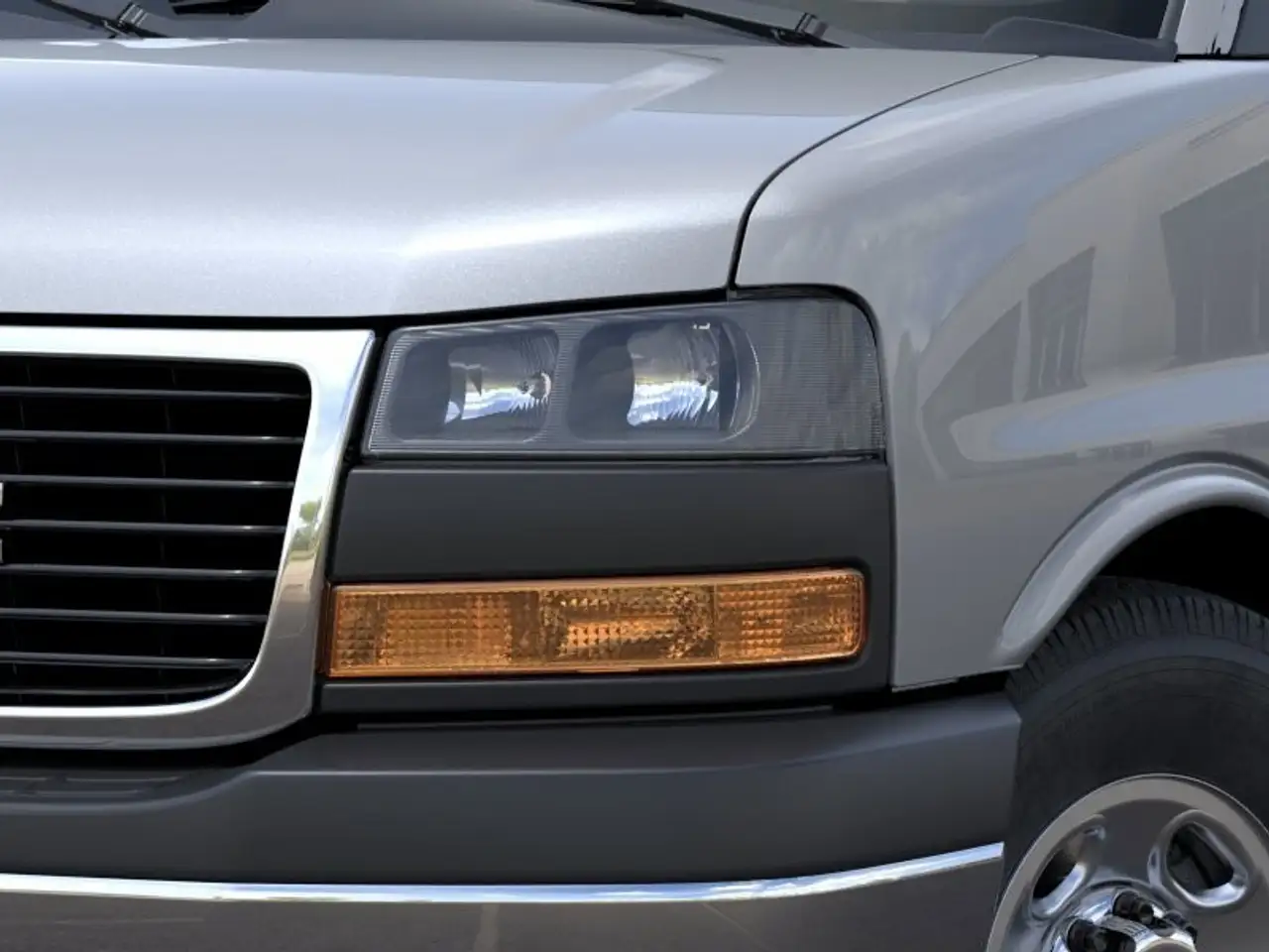 GMC Savana снимка GMC Savana