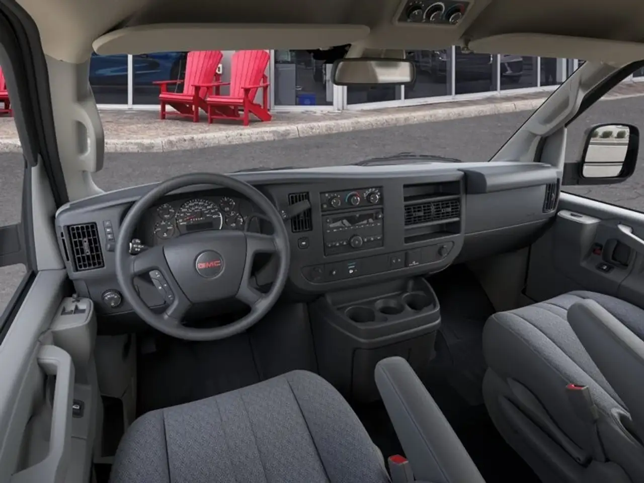 GMC Savana снимка GMC Savana