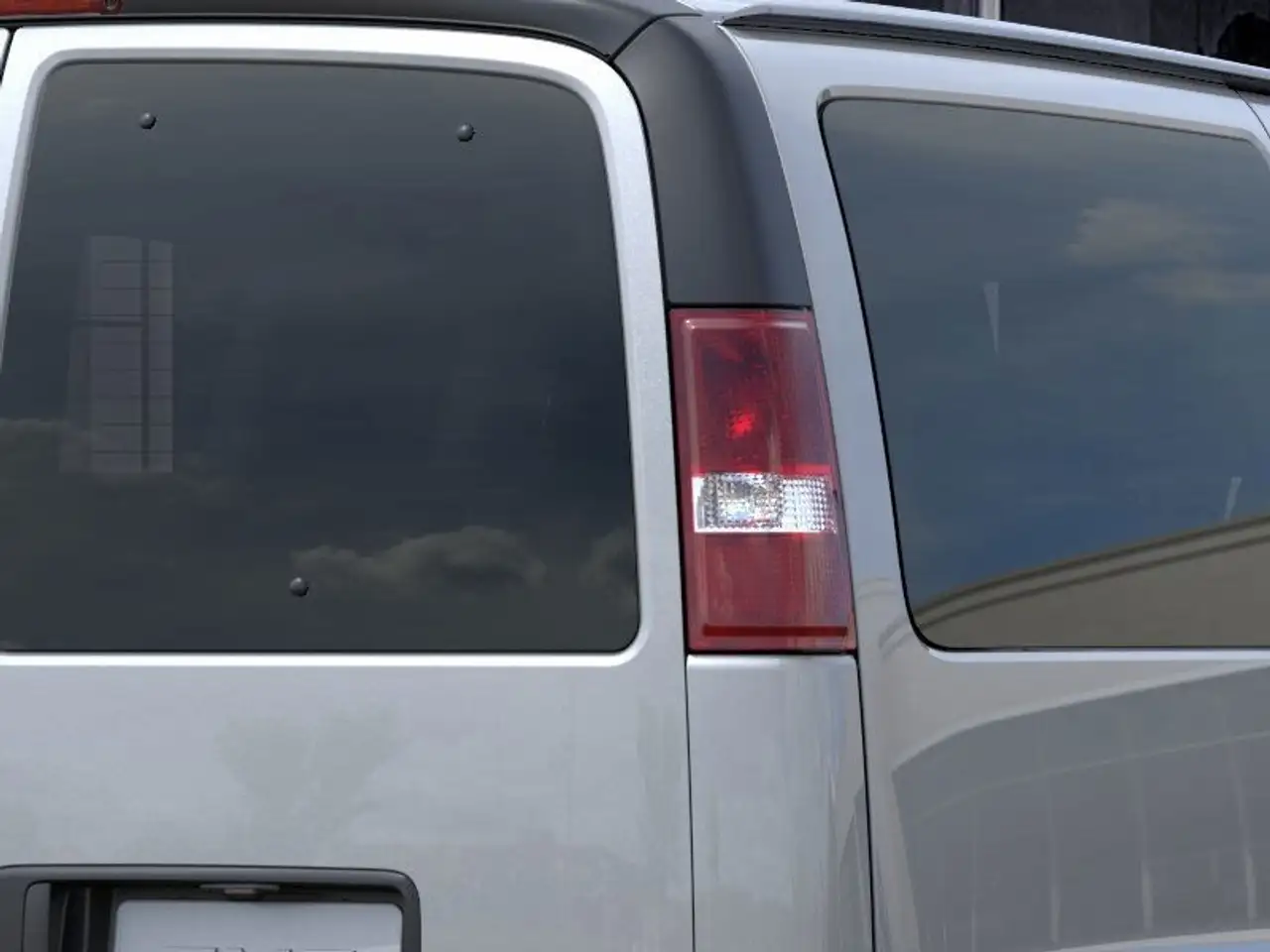 GMC Savana photo GMC Savana