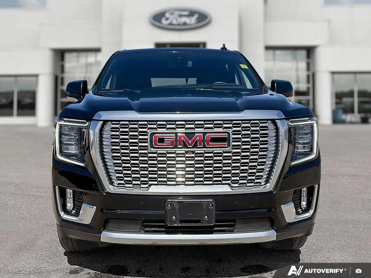 GMC Yukon photo GMC Yukon