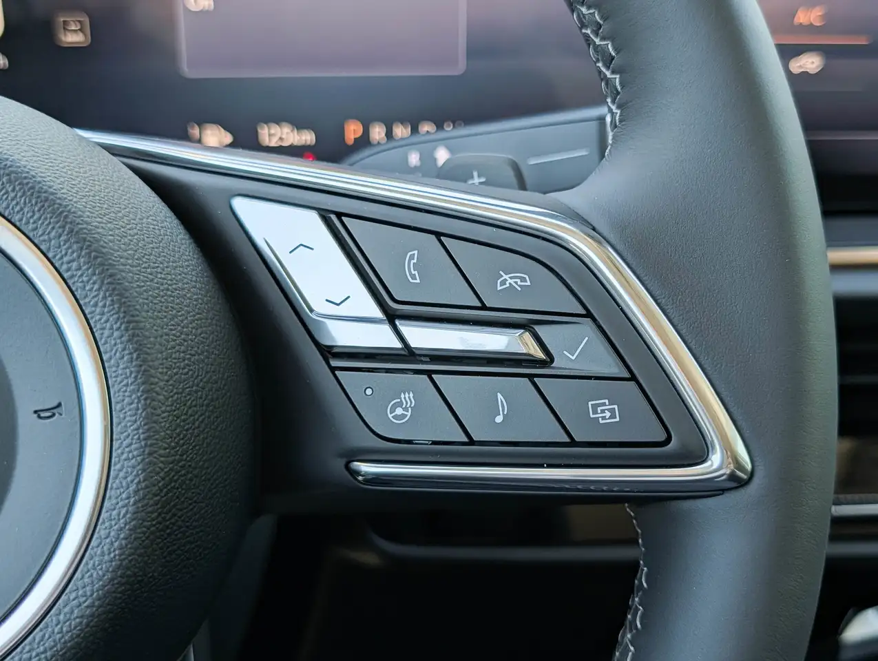 Buick Envision photo Buick Envision