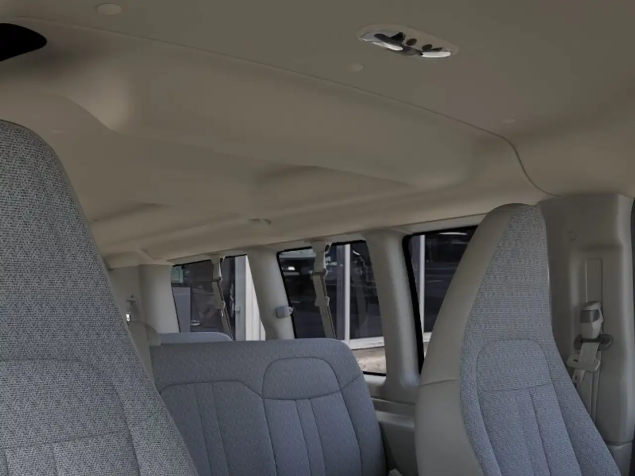 GMC Savana снимка GMC Savana