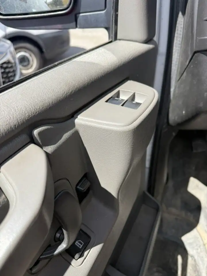 GMC Savana снимка GMC Savana