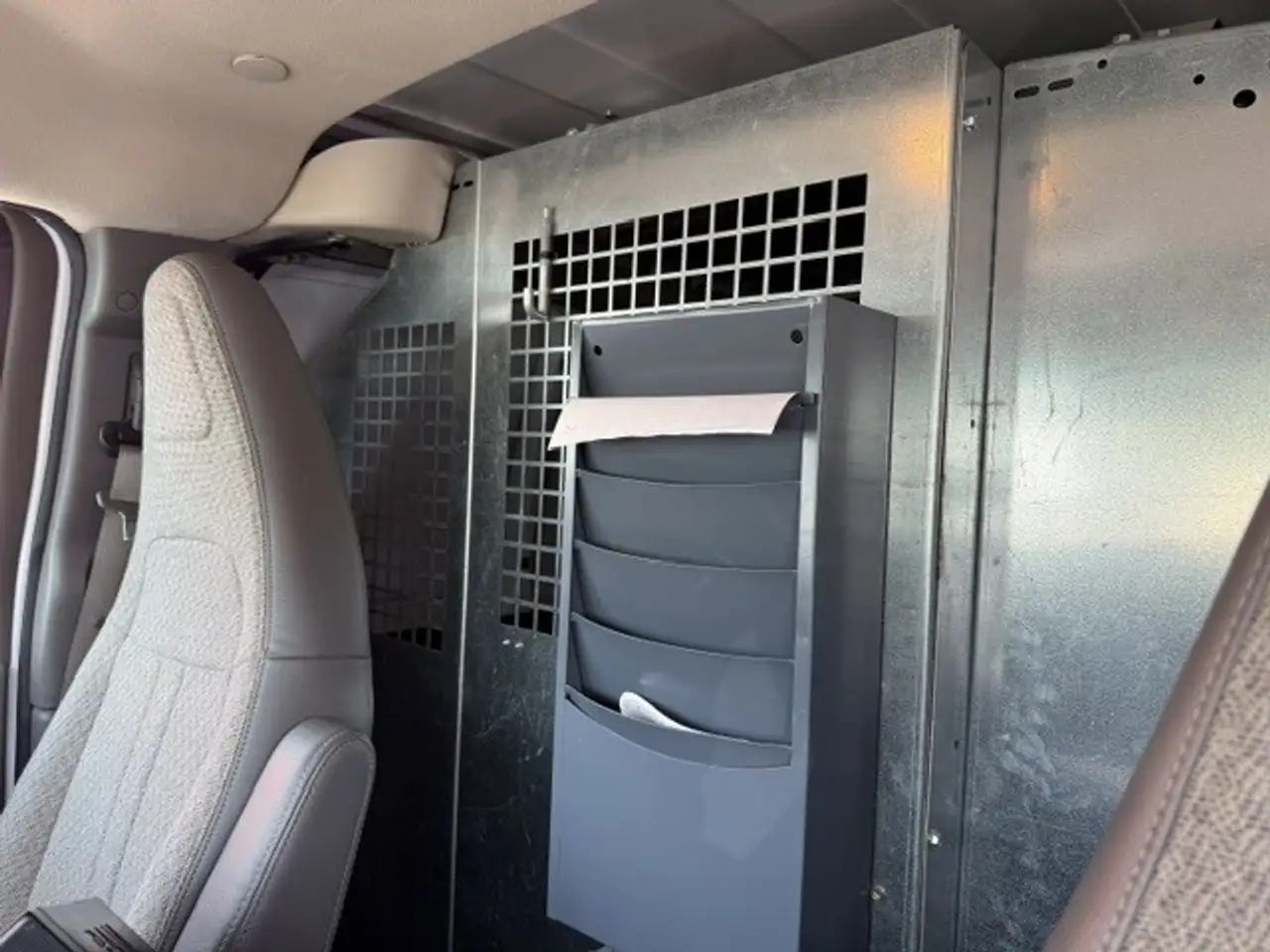 GMC Savana снимка GMC Savana
