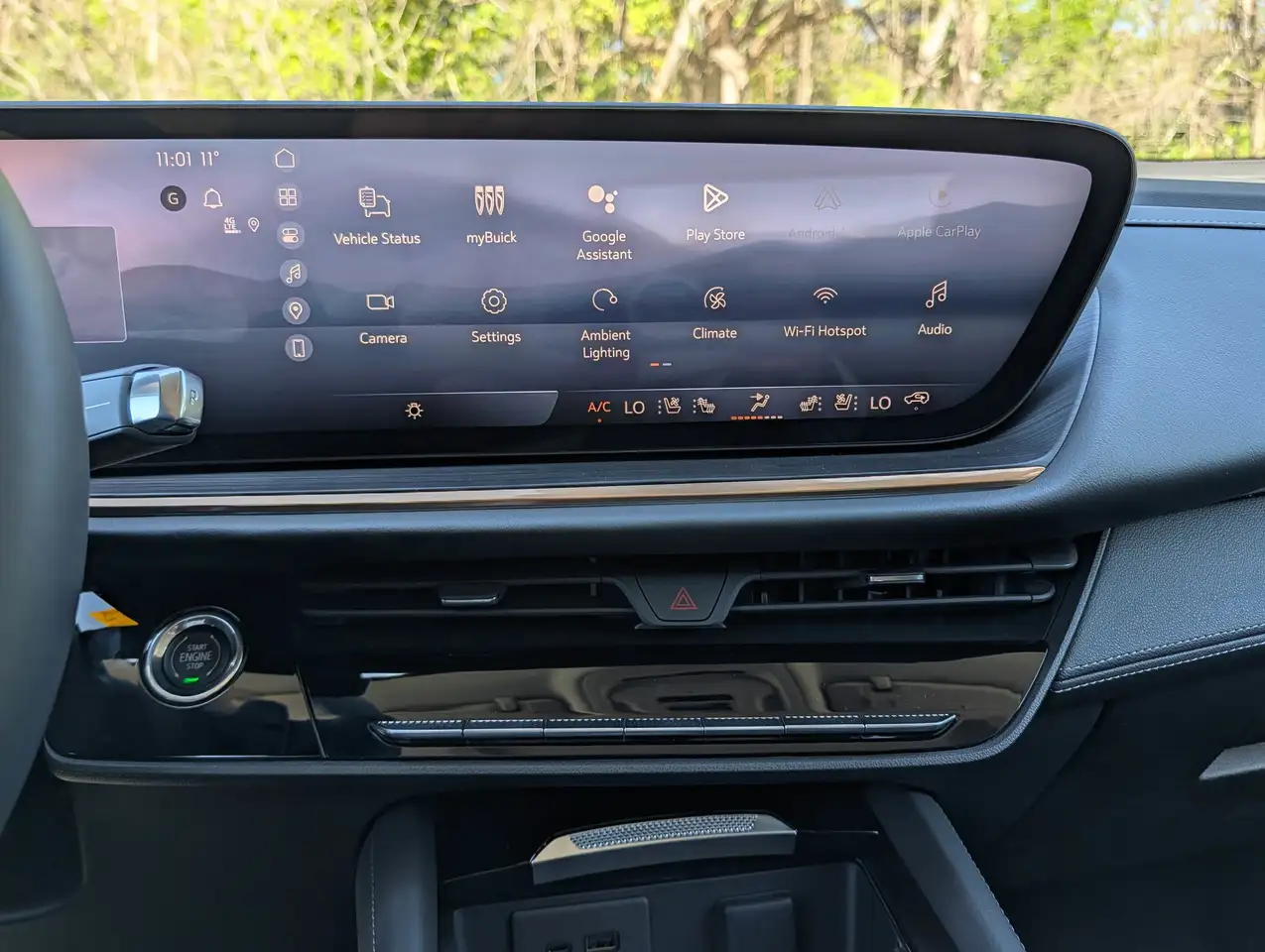 Buick Envision photo Buick Envision