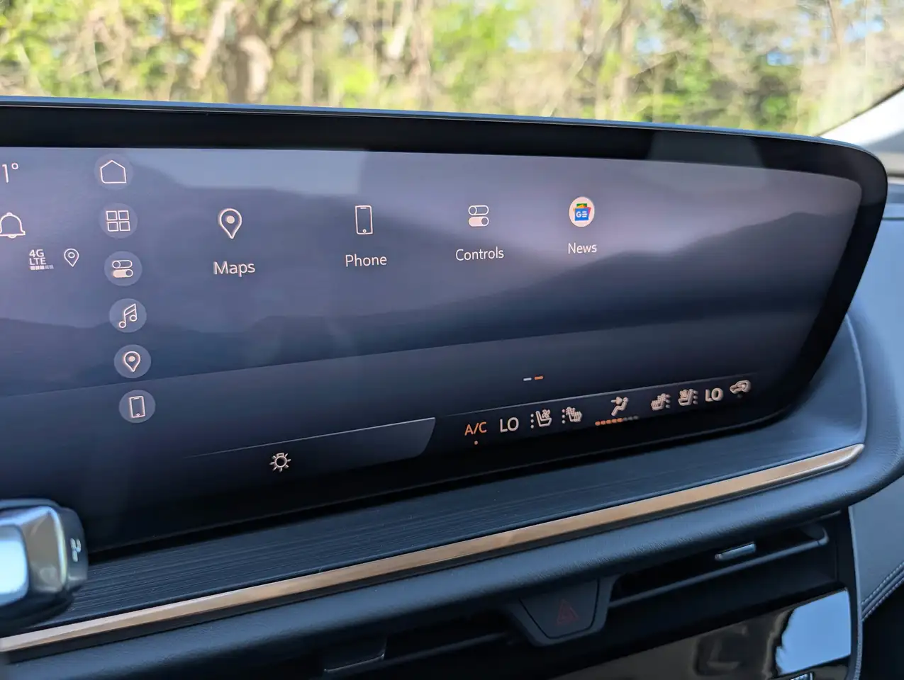Buick Envision photo Buick Envision
