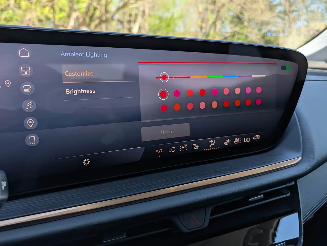 Buick Envision photo Buick Envision